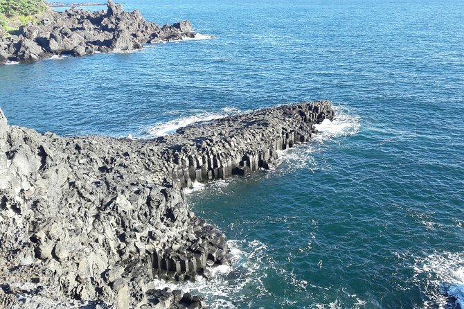 2 Days Jeju Island Private Taxi Tour (East/West of Jeju Island ) - Best fit: who should book this 2-day east-and-west Jeju taxi tour
