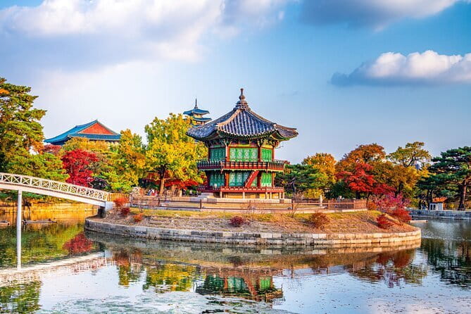 7 days Flexible Tour for Major Cities(Seoul,Busan,Gyeongju etc) - Day 2 Seoul Nights: N Seoul Tower, Bongeunsa Temple, Starfield Library, and the Han River Cruise