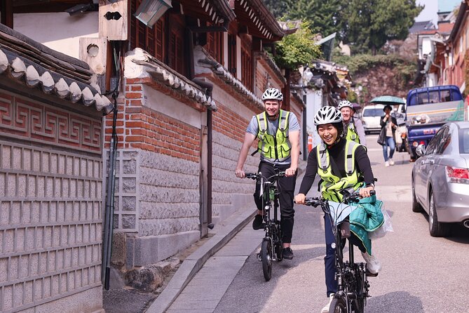 Afternoon E-bike tour and "Happy Hour" food and drinks - Why an Afternoon E-Bike Tour Makes Sense in Seoul