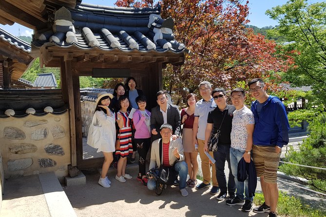 Afternoon Seoul: Hanok Vibes, Netflix Street Food & N Seoul Tower - The Guide Factor: Clear Talk, Right Pace, Better Photos