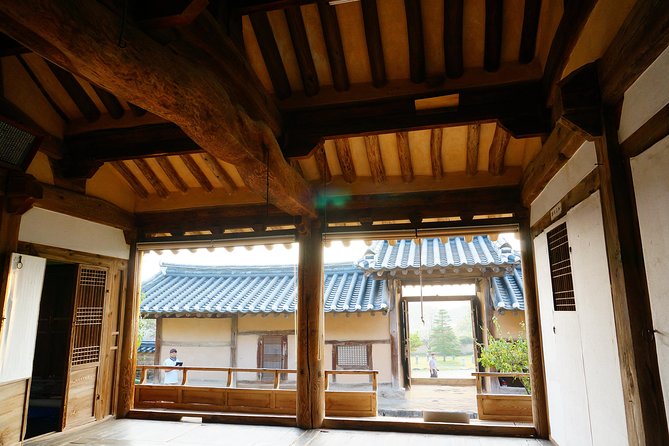 Andong Hahoe Village [UNESCO site] Premium Private Tour from Seoul - Stop 4: Byeongsan Seowon and Confucian education memory