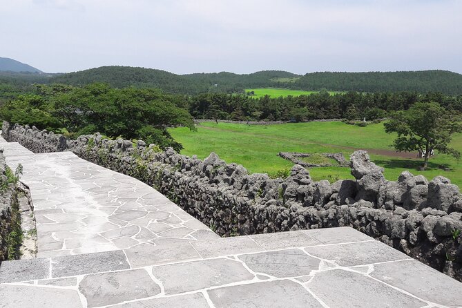 Beautiful Jeju Island Private UNESCO day Tour - Woljeongri Beach and Coastal Breaks for Photos and Breathing Room