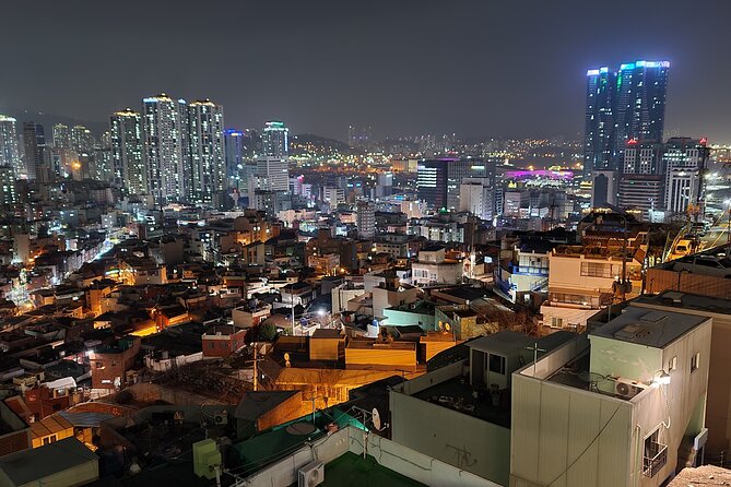 Best Busan night views : Mountain observatory streets - Busan’s mountain ridge turns the night into a street-level view