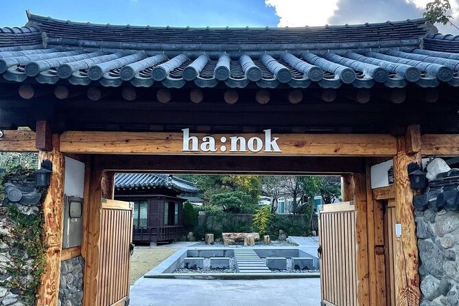 Busan Day Trip from Seoul by KTX - Private Tour with Local Guide - Naeri-gil Hanok House Café: Your Reset Button in Traditional Style