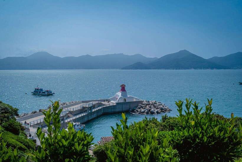 Busan: Geoje Coastal Escape, Sea Breeze, Oedo Botania Island - Haegeumgang Lion Rock: a fast stop with a strong visual payoff