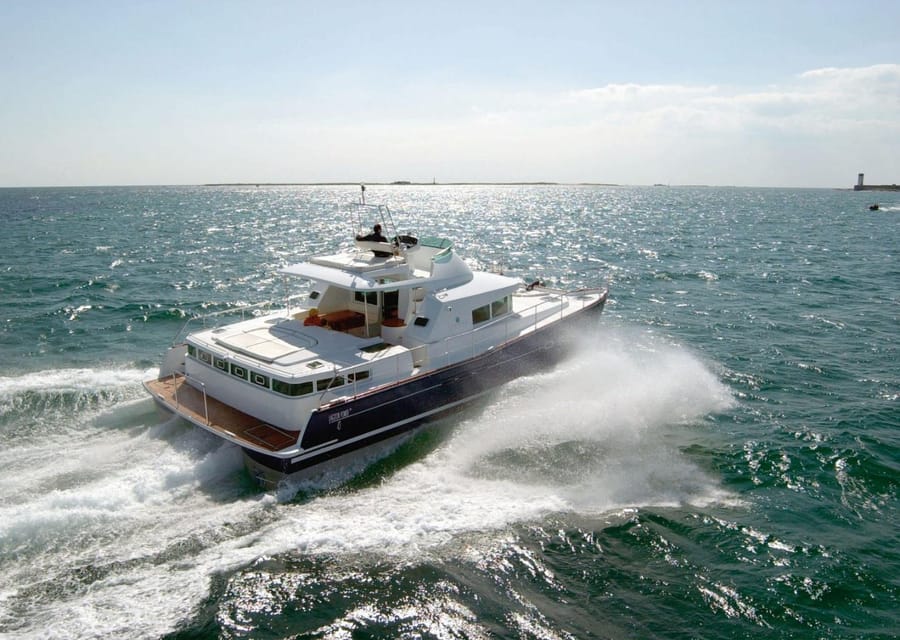Busan: Group Sightseeing Yacht Cruise with Snacks and Drinks - Your 50-minute route: bridge views, Marine City, and the Suyeong River