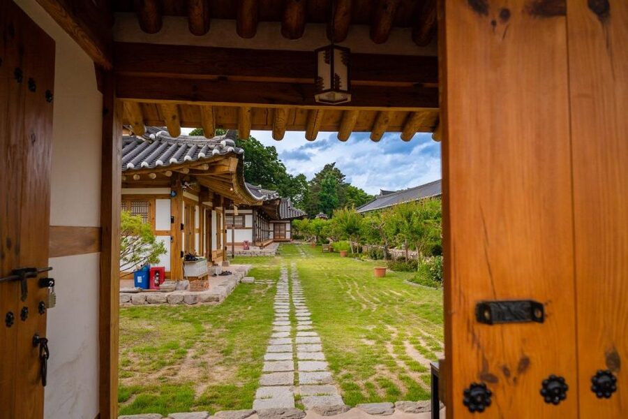 Busan: Gyeongju Guided Day Trip to Three Kingdoms Capital - Price and Value: What $52 Buys You (and What It Doesn’t)