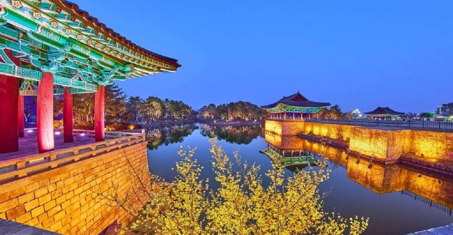 Busan: Gyeongju Guided Day Trip to Three Kingdoms Capital - Gyochon Traditional Village and Woljeonggyo Bridge Views