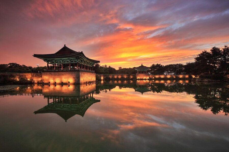 Busan: Gyeongju Guided Day Trip to Three Kingdoms Capital - Daereungwon Tomb Complex and Hwangnidan-gil’s 1960s Charm