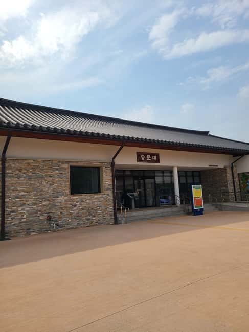 Busan: Gyeongju UNESCO Legacy Tour with National Museum - Gyochon Hanok Village and Choi Family House