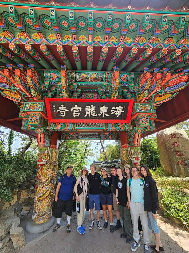 Busan: Hidden Gems Private Tour with a Certified Guide - Haedong Yonggungsa Temple: making a wish with mountains and sea in frame