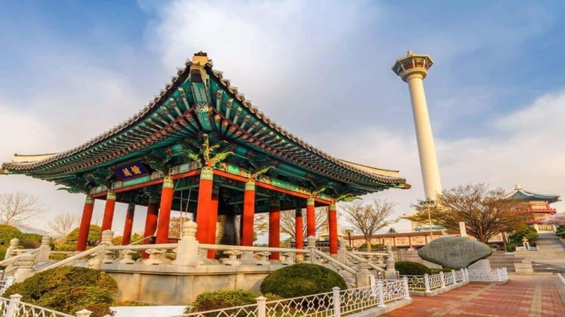 Busan: Jagalchi Market & Gamcheon village Walking Tour - Gukje Market: the International Market stop you will remember