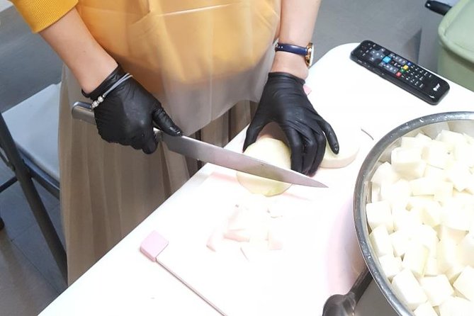 Busan Kkakdugi(Korean radish Kimchi) class with various options - Key Points Worth Knowing Before You Go