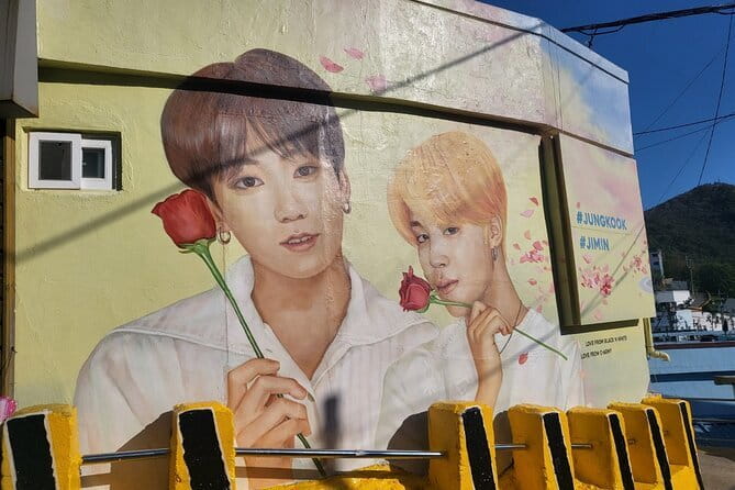 Busan private tour : K-pop dance class + tour - Gamcheon Culture Village, murals and artist alleys