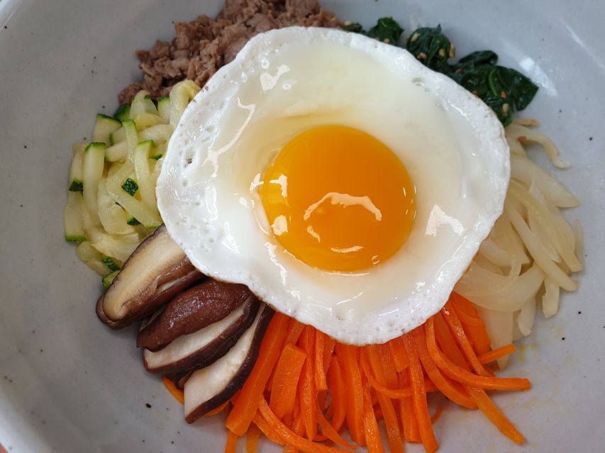 Busan: Small-Group Traditional Korean Food Cooking Class - Welcome drink and sauce tasting: your flavor map