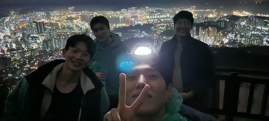 Busan: The Best Night View Small Group Tour - Hwangnyeongsan at dusk: hike, views, and what to watch for