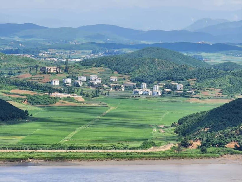 Closest Observatory to DMZ: North Korea View(Starbucks Tour) - Guides are the difference between seeing and understanding