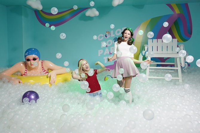 Color Pool Museum - Your 90-minute “photo route” through the themed rooms