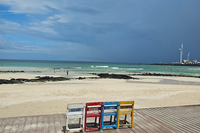 Customized private tour in Jeju island - The east Jeju lineup: Seongsan Ilchulbong, Haenyeo Museum, Hamdeok Beach
