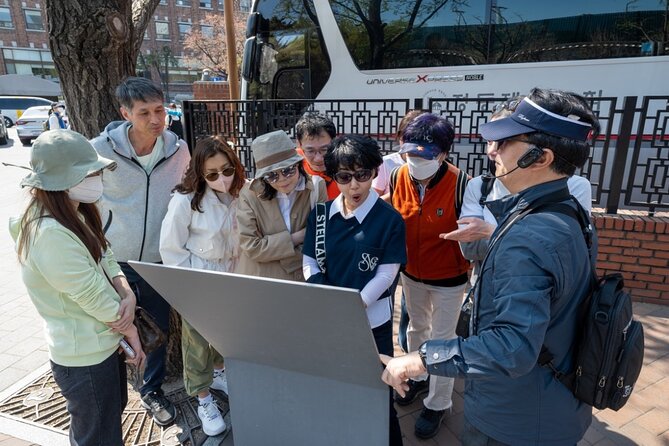 Deoksugung & Jeongdong-gil: A Walk in Korea's Rich Heritage - Gyeonghuigung Palace: A Second Palace, A Different Lens