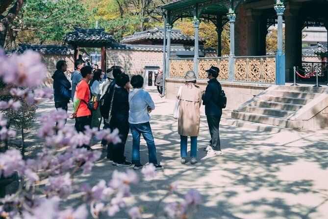 Deoksugung & Jeongdong-gil: A Walk in Korea's Rich Heritage - Jeongdong Theater: The Rest Stop That Still Fits the Story