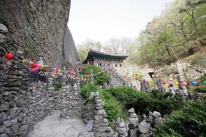 Discover Western Korea in 4days: All-Inclusive Experience - Day 2 in Jeonju: Hanok Alleys, Hanbok Time, and Baekyangsa Tea With a Monk