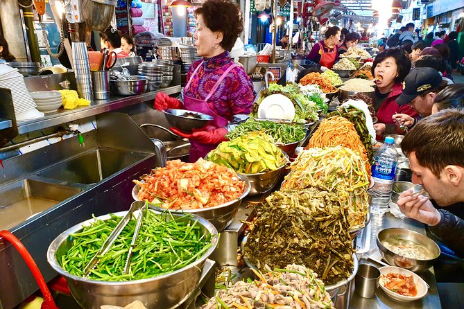 Downtown Seoul Guided Food & Market Tour with 8+ Local Tastings - Why This Seoul Food Tour Works: Palace Stops and Real Market Bites
