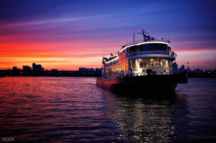 Eland Han River Cruise & Ashley Marine Buffet - The Seoul Skyline You’ll See: 63 Building, N Seoul Tower, and Bridges