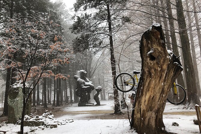 Eobi Ice Valley / Elysian Ski Resort / Nami Island - Eobi Ice Valley: short visit, big ice photos, and a freeze-weather backup
