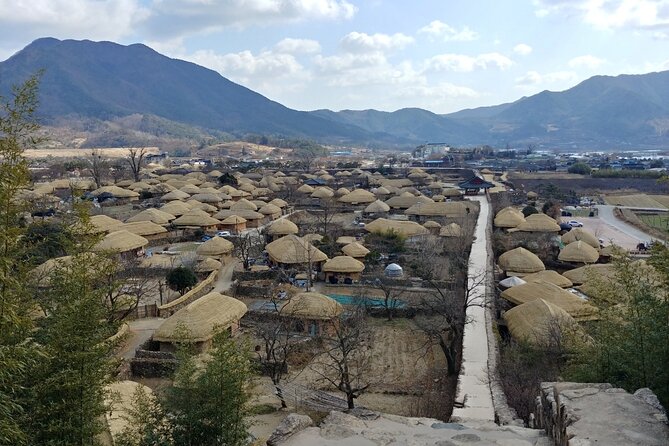 Essence Korea 3days Ptivate Tour(West/East) - Day 3: Mokpo food and city views, then APEC Naru Park to Busan’s Gamcheon