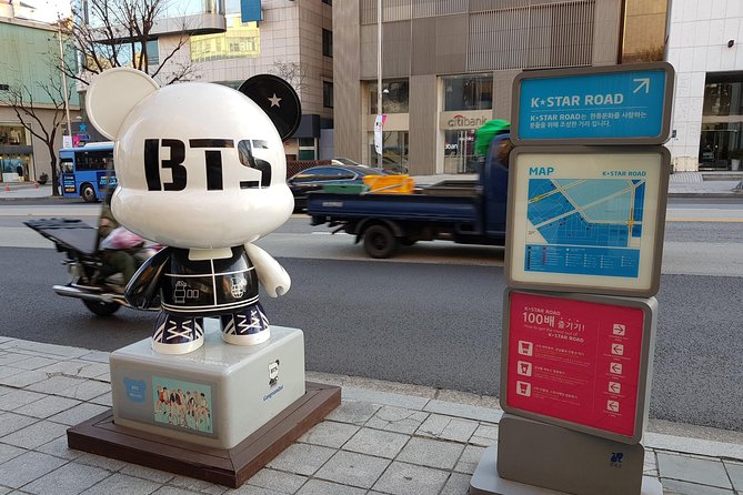Essential Gangnam Tour (Incl. Dinner)-Hot Place of Seoul - COEX Mall and the Unfolding Sky concept