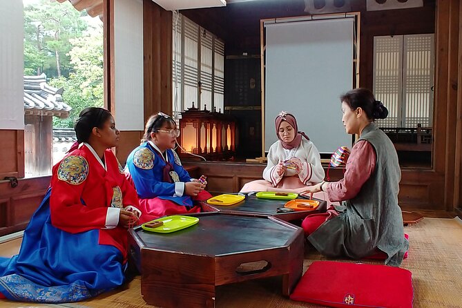 Free style private Tour(Essence of Seoul city or DMZ) - Insadong between palaces, a classic craft and tea district stop
