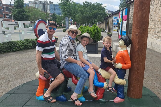 Free style private Tour(Essence of Seoul city or DMZ) - Food and lunch: what’s included, what’s on you, and how to get it right