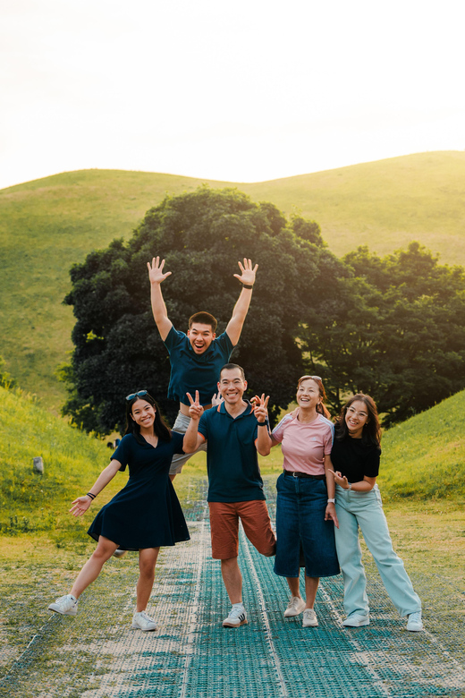 From Busan: Gyeongju Small Group Photo Tour & Hotel Pick-up - Daereungwon Tomb Complex for an Hour: Patience Pays Off