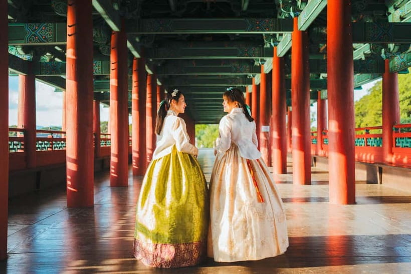 From Busan: Gyeongju Small Group Photo Tour & Hotel Pick-up - Hwangnidan-gil: Lunch and Free Time on a Street Built for Hanging Out