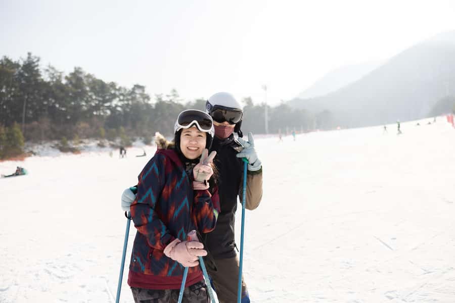 From Seoul: Korea Ski Tour - Jisan Forest Resort - Jisan Forest Resort in a Snowy Valley: What the Resort Time Feels Like