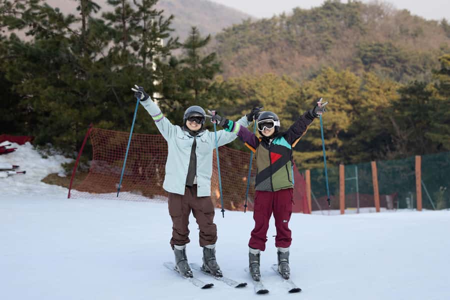 From Seoul: Korea Ski Tour - Jisan Forest Resort - Price and Value: Is $35 a Good Deal for a Beginner Ski Day?