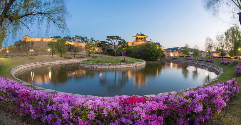 From Seoul: Suwon Hwaseong Fortress Night Tour - Photo Tips and What to Wear for a 4-Hour Night