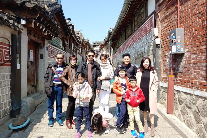 Full-day Customizable Private Seoul Highlight Tour - Stop 3: Bukchon Hanok Village in Joseon-Era Streets
