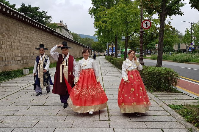Full Day- Essential Seoul City Tour & Gourmet Tour(including Lunch and Dinner) - Insadong: Old Seoul Streets and Craft Energy