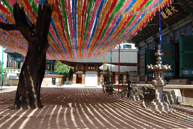 Full-Day Palace Tour in Seoul - Gyeongbokgung Palace: the royal scale opener (45 minutes)