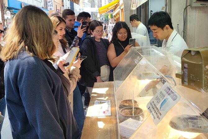 Gwangjang market Netflix Food Walking Tour with Insadong - Weather Reality: Bring a Plan, Not Just Good Intentions