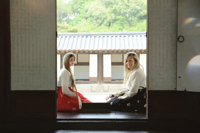 Gyeongbokgung Hanbok Photoshoot - Hanbok Photoshoot at Gyeongbokgung, Less Stress, Better Results