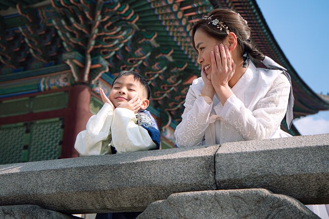 Gyeongbokgung palace family/group private photoshoot - Where you meet, how you’ll find your way, and when to go
