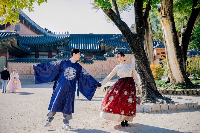 Gyeongbokgung palace,seoul with gigibebe hanbok rental - Two hours of free time near Gyeongbokgung, Gwanghwamun, and Bukchon