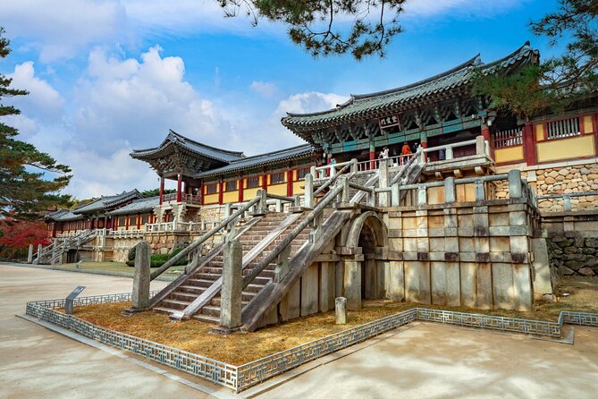 Gyeongju Historic Areas Day Tour with Sky Capsule from Busan - Donggung Palace and Wolji Pond at Dusk: The Calm Ending