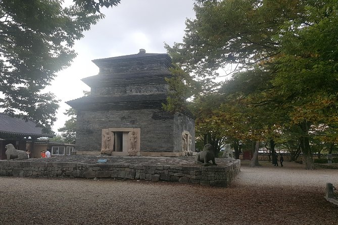 Gyeongju UNESCO Sites Tour by KTX train; The Museum Without walls - Donggung Palace and Wolji Pond (Anapji): the court, the water, and the drama