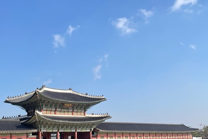Half day Morning Seoul City Tour(Temple & Gyeongbok Palace) - Jogyesa Temple: A Living Buddhist Stop in the City Center