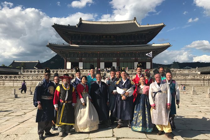 Half day Morning Seoul City Tour(Temple & Gyeongbok Palace) - National Folk Museum of Korea: Everyday Life Meets Royal Grounds
