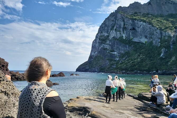 Half or Day Tour For Cruise customers arriving at Jeju City Port - Stop 3: Jeju Stone Culture Park, stone history you can walk through